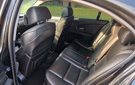 BMW 5 серия, 2003 год, 1 350 000 рублей, 16 фотография