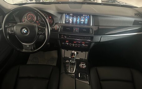 BMW 5 серия, 2013 год, 2 100 000 рублей, 21 фотография