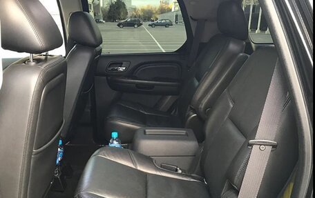 Cadillac Escalade III, 2012 год, 2 000 000 рублей, 2 фотография