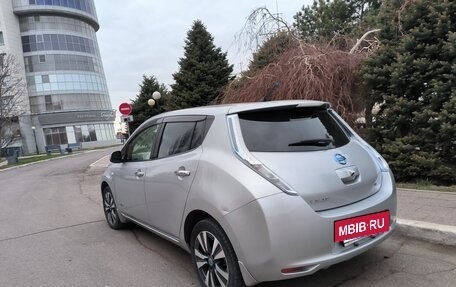 Nissan Leaf I, 2013 год, 750 000 рублей, 3 фотография