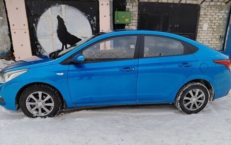 Hyundai Solaris II рестайлинг, 2017 год, 1 050 000 рублей, 3 фотография