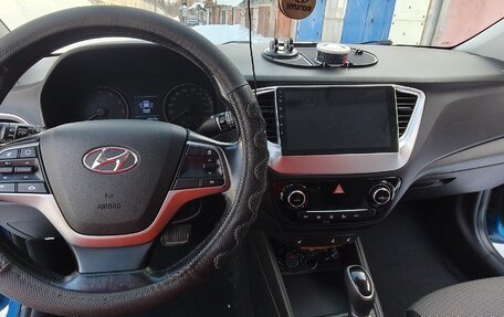 Hyundai Solaris II рестайлинг, 2017 год, 1 050 000 рублей, 12 фотография