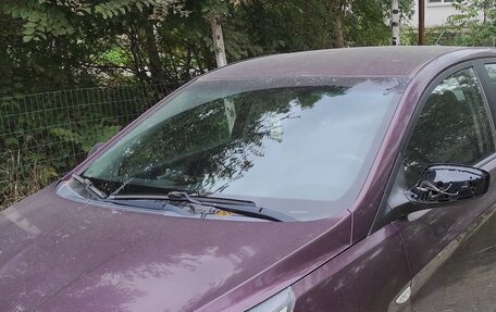 Hyundai Solaris II рестайлинг, 2011 год, 350 000 рублей, 2 фотография