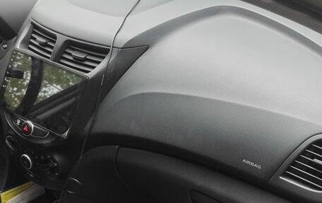 Hyundai Solaris II рестайлинг, 2011 год, 350 000 рублей, 10 фотография