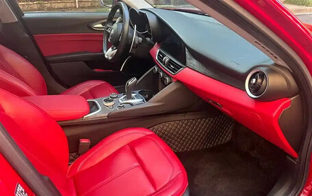 Alfa Romeo Giulia II, 2021 год, 2 650 000 рублей, 7 фотография