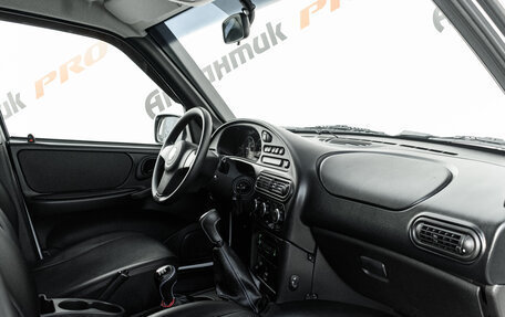 Chevrolet Niva I рестайлинг, 2018 год, 785 000 рублей, 13 фотография