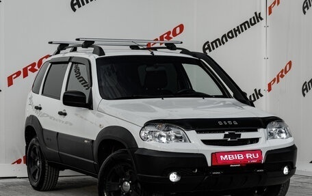 Chevrolet Niva I рестайлинг, 2018 год, 785 000 рублей, 3 фотография