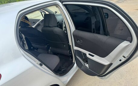 Toyota Yaris III рестайлинг, 2008 год, 450 000 рублей, 6 фотография