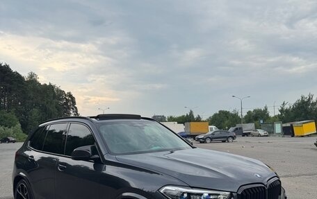 BMW X5, 2019 год, 6 500 000 рублей, 2 фотография