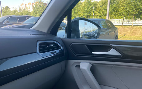 Volkswagen Tiguan II, 2018 год, 2 150 000 рублей, 10 фотография