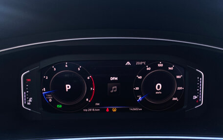 Volkswagen Tiguan II, 2018 год, 2 150 000 рублей, 13 фотография