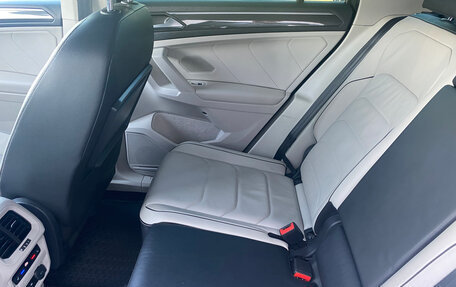Volkswagen Tiguan II, 2018 год, 2 150 000 рублей, 17 фотография