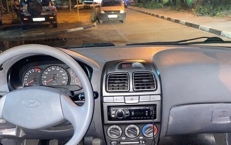Hyundai Accent II, 2010 год, 600 000 рублей, 1 фотография
