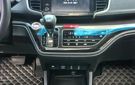 Honda Odyssey IV, 2021 год, 2 468 333 рублей, 9 фотография
