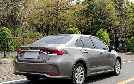 Toyota Corolla, 2022 год, 1 200 000 рублей, 5 фотография