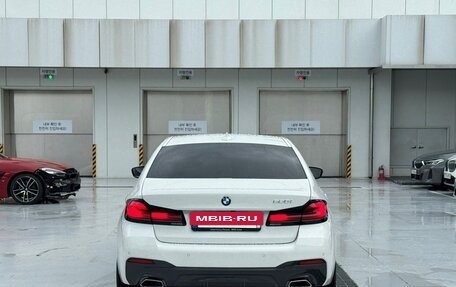 BMW 5 серия, 2022 год, 3 899 000 рублей, 3 фотография