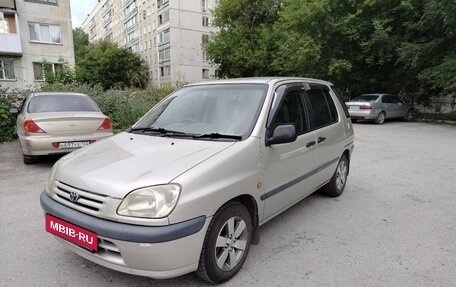 Toyota Raum I, 1998 год, 320 000 рублей, 2 фотография