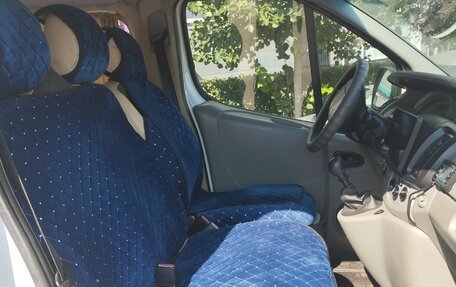 Renault Trafic, 2008 год, 800 000 рублей, 2 фотография