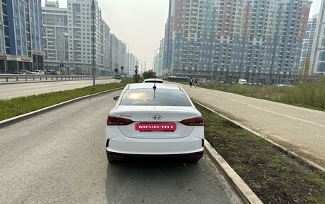Hyundai Solaris II рестайлинг, 2021 год, 1 490 000 рублей, 5 фотография