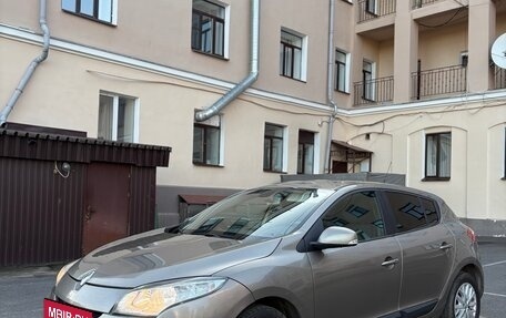 Renault Megane III, 2011 год, 620 000 рублей, 2 фотография