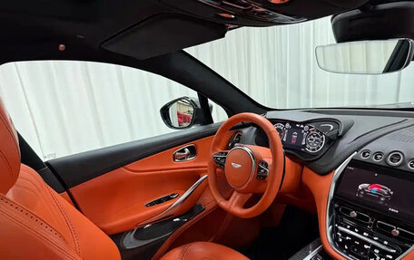 Aston Martin DBX I, 2022 год, 21 000 000 рублей, 13 фотография