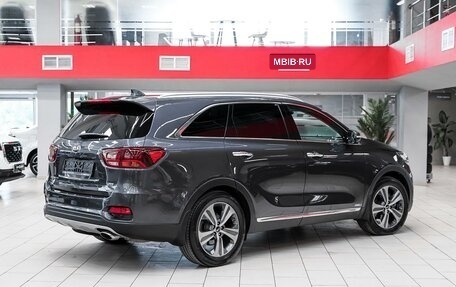 KIA Sorento III Prime рестайлинг, 2018 год, 2 499 000 рублей, 2 фотография