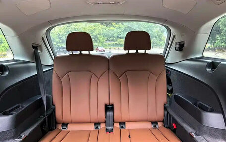 Audi Q7, 2022 год, 6 000 000 рублей, 14 фотография