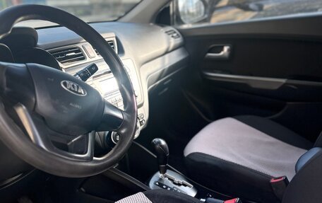 KIA Rio III рестайлинг, 2013 год, 860 000 рублей, 2 фотография