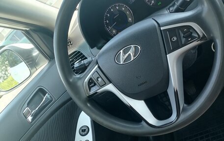 Hyundai Solaris II рестайлинг, 2013 год, 601 000 рублей, 9 фотография