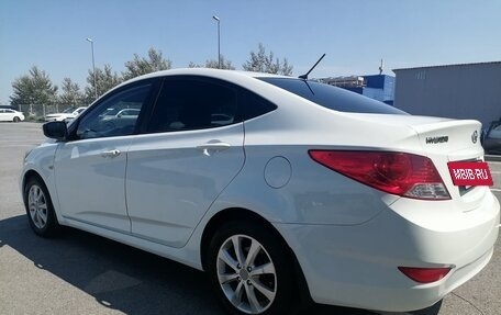 Hyundai Solaris II рестайлинг, 2013 год, 601 000 рублей, 8 фотография