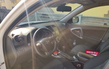 Toyota RAV4, 2010 год, 1 600 000 рублей, 4 фотография