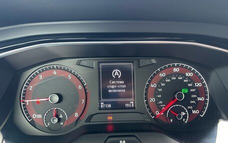 Volkswagen Jetta VII, 2018 год, 1 550 000 рублей, 36 фотография