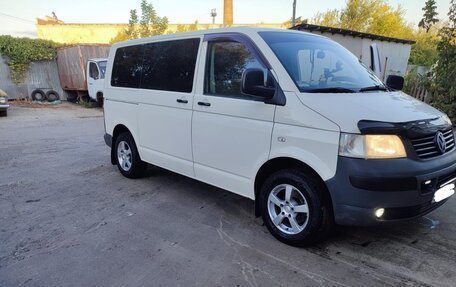 Volkswagen Transporter T5 рестайлинг, 2009 год, 1 660 000 рублей, 2 фотография