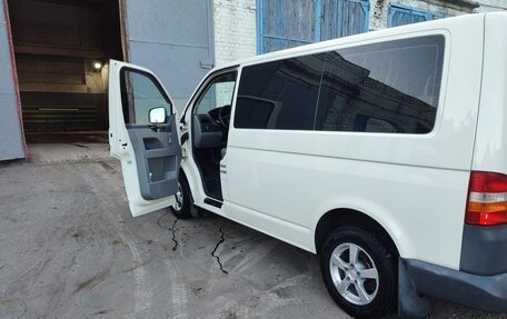 Volkswagen Transporter T5 рестайлинг, 2009 год, 1 660 000 рублей, 4 фотография