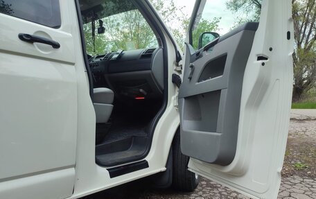 Volkswagen Transporter T5 рестайлинг, 2009 год, 1 660 000 рублей, 13 фотография