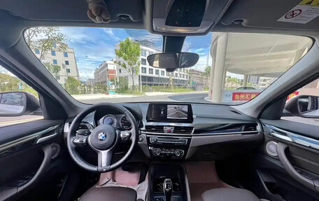 BMW X1, 2022 год, 2 500 000 рублей, 13 фотография