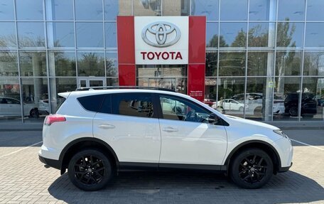 Toyota RAV4, 2018 год, 2 490 000 рублей, 4 фотография