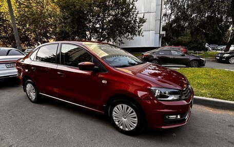 Volkswagen Polo VI (EU Market), 2017 год, 1 000 000 рублей, 2 фотография