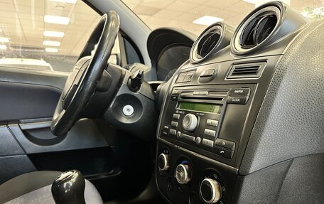 Ford Fiesta, 2006 год, 290 000 рублей, 11 фотография