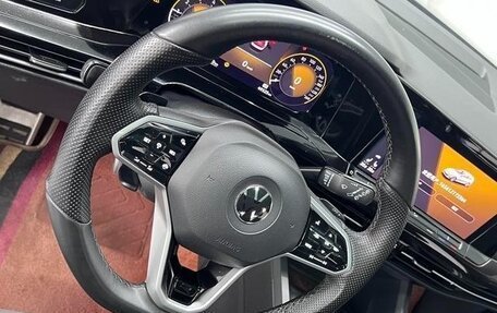 Volkswagen Golf VIII, 2022 год, 1 634 800 рублей, 7 фотография