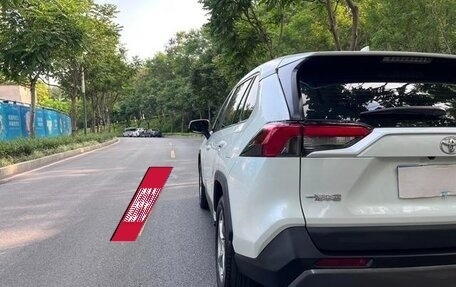 Toyota RAV4, 2022 год, 2 413 990 рублей, 5 фотография