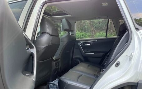 Toyota RAV4, 2022 год, 2 413 990 рублей, 19 фотография