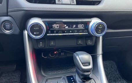 Toyota RAV4, 2022 год, 2 413 990 рублей, 20 фотография