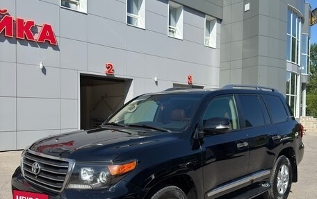 Toyota Land Cruiser 200, 2014 год, 4 050 000 рублей, 2 фотография