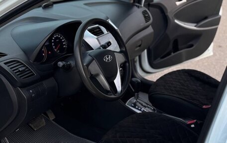 Hyundai Solaris II рестайлинг, 2013 год, 870 000 рублей, 6 фотография