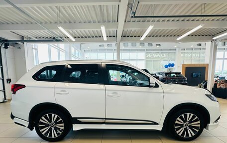 Mitsubishi Outlander III рестайлинг 3, 2019 год, 1 999 000 рублей, 7 фотография