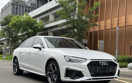 Audi A4, 2022 год, 2 570 000 рублей, 3 фотография