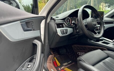 Audi A4, 2022 год, 2 570 000 рублей, 13 фотография