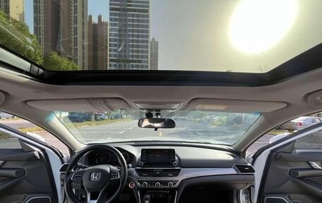 Honda Accord IX рестайлинг, 2022 год, 1 850 000 рублей, 7 фотография