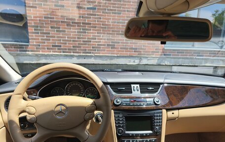 Mercedes-Benz CLS, 2007 год, 1 100 000 рублей, 3 фотография